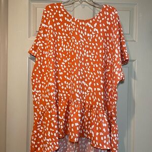 143 Story Orange‎ and White Women's Top with Ruffled Hi-Low Hem, Size XXL